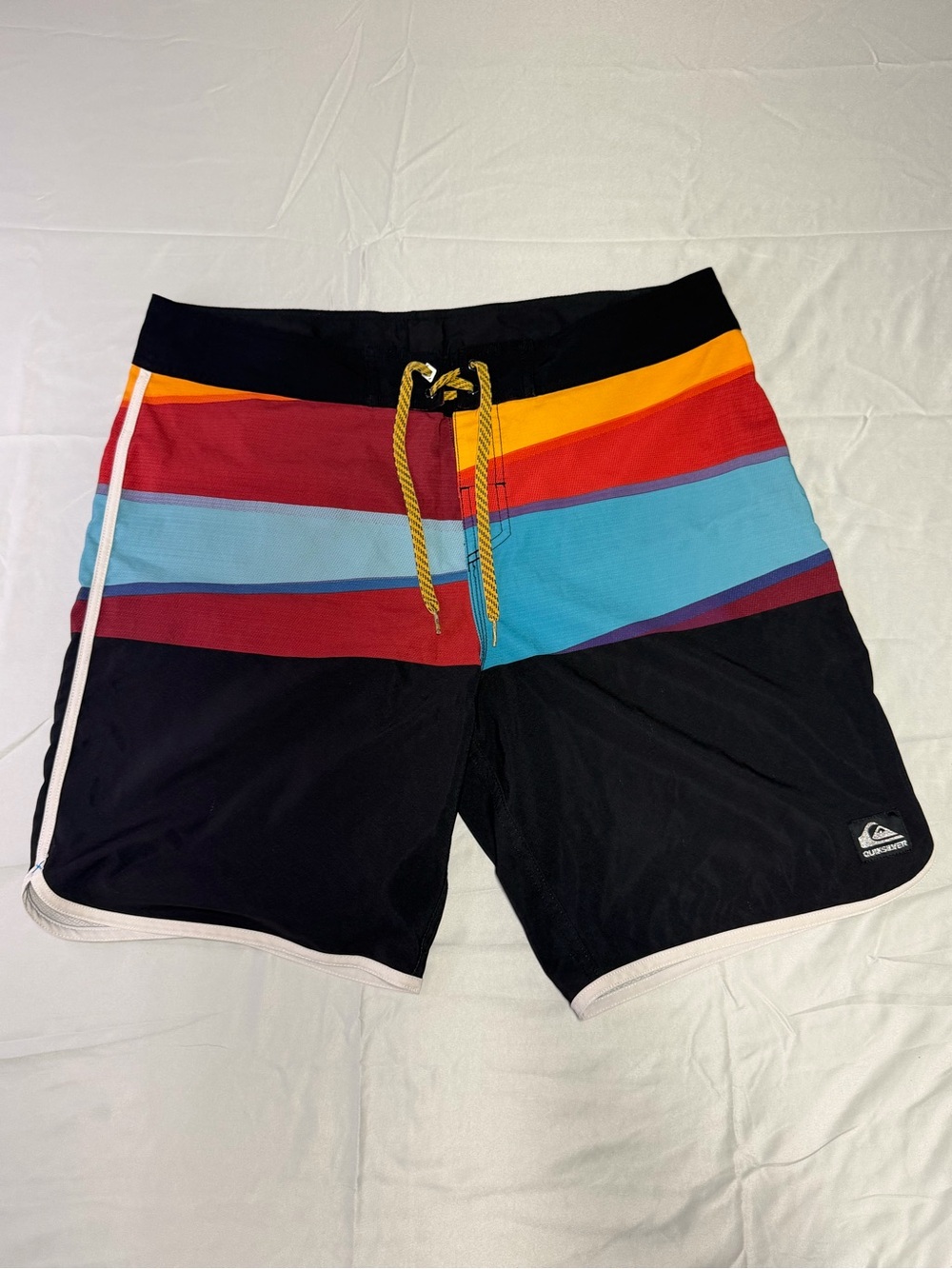 Men's Quicksilver Boardshorts - Size34